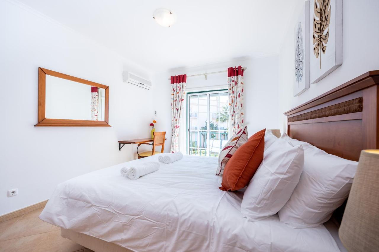 Algarve Golf And Relaxation Apartment Praia Da Luz Bagian luar foto